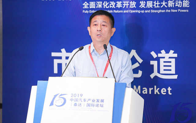 蔣學(xué)鋒：商用車需要進(jìn)行技術(shù)轉(zhuǎn)型和模式轉(zhuǎn)型