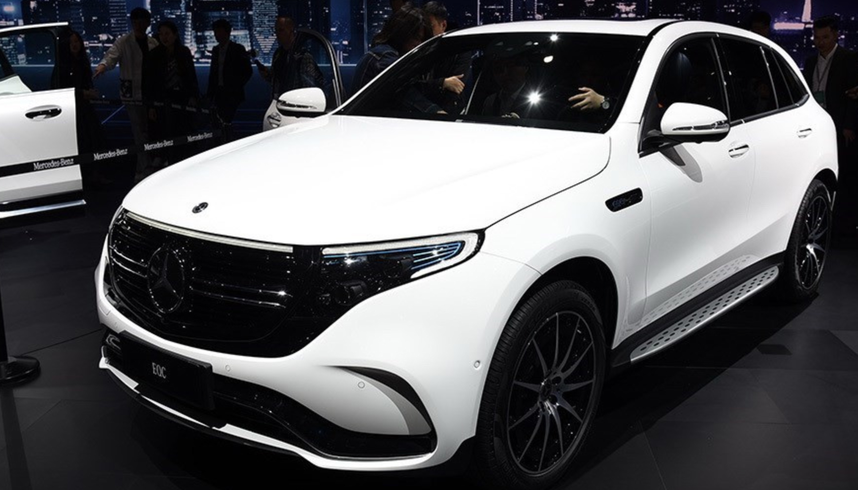 奔馳首款純電SUV 全新奔馳EQC車展正式亮相