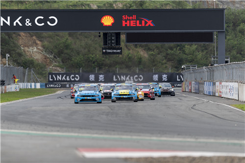 WTCR中國(guó)寧波站第三回合比賽領(lǐng)克車隊(duì)桿位發(fā)車