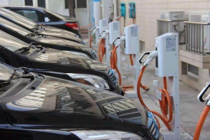 電池，新能源汽車銷量,新能源汽車補(bǔ)貼政策