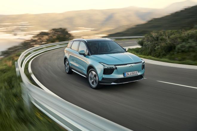 綜合續(xù)航超500km L3級駕駛輔助功能 愛馳U6 ion概念車發(fā)布