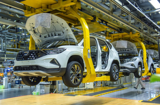 58秒裝配一輛車 來捷達車間看看“機器人大戰(zhàn)”