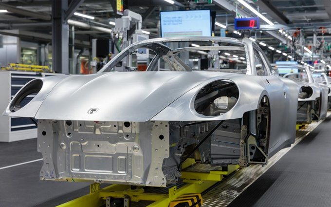 保時(shí)捷歐洲工廠停產(chǎn)-在華銷售受重創(chuàng) 重啟國產(chǎn)項(xiàng)目-圖3