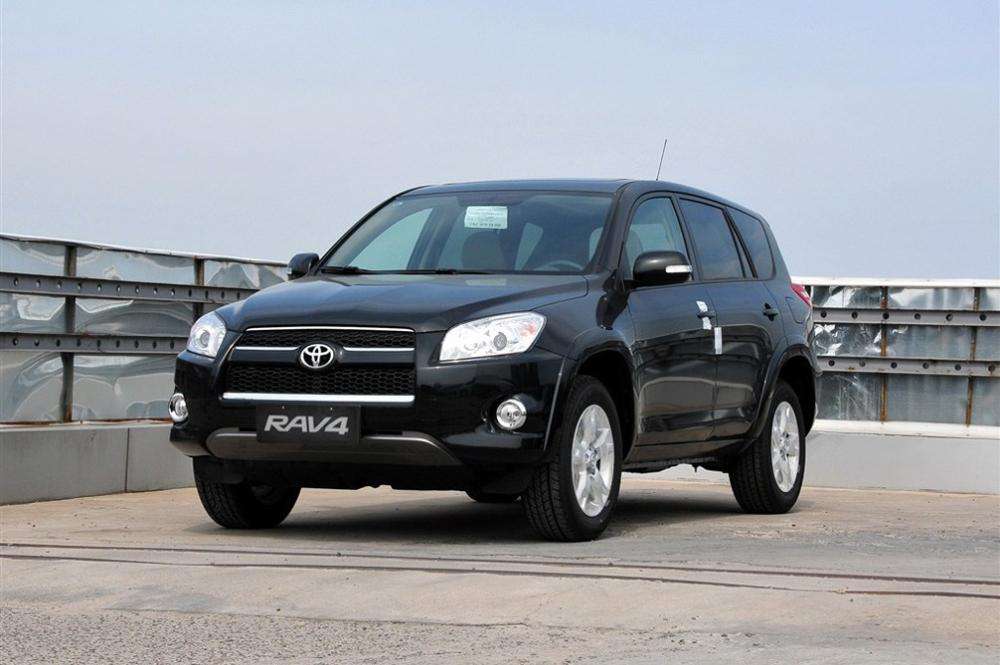 因供應(yīng)商制造缺陷 豐田召回部分進(jìn)口RAV4汽車