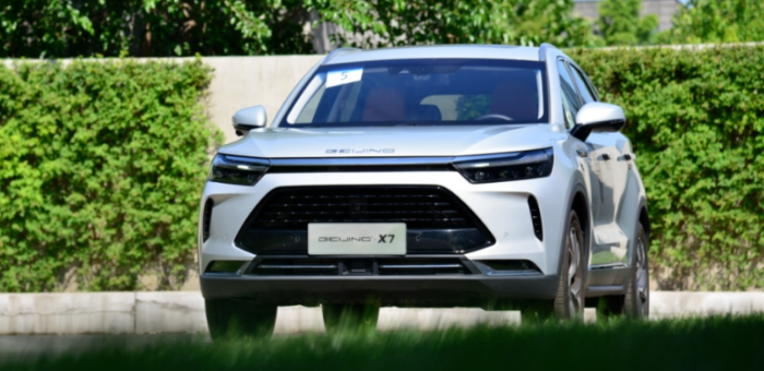 同級(jí)最寬車身 BEIJING X7的新生代玩法