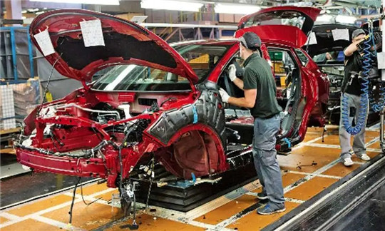 疫情，超豪華汽車品牌,阿斯頓 · 馬丁，邁凱倫，賓利