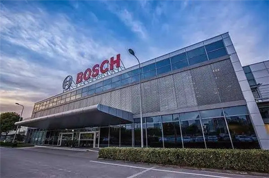 疫情，博格華納，零部件企業(yè)裁員潮,采埃孚裁員，博世裁員