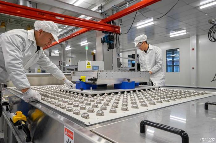 電池，偉巴斯特，偉巴斯特動(dòng)力電池