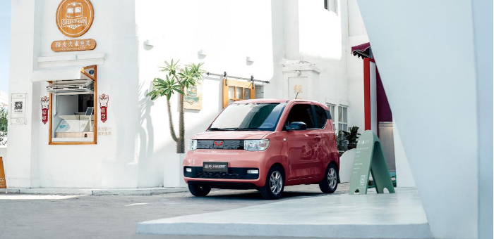 五菱宏光MINI EV成都車展上市 售價(jià)2.88萬起