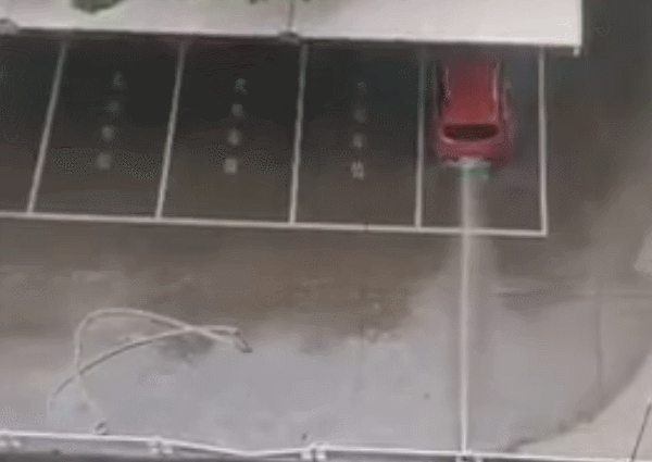 電池，北汽新能源EX360爆燃