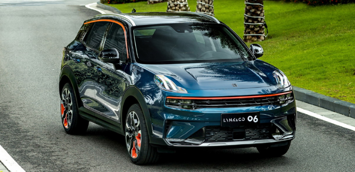 油耗1.5L/100Km 領(lǐng)克06上市售價11.86萬起