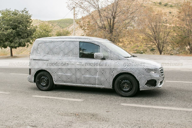 奔馳將推全新MPV T-Class諜照曝光最快2022年投產(chǎn)