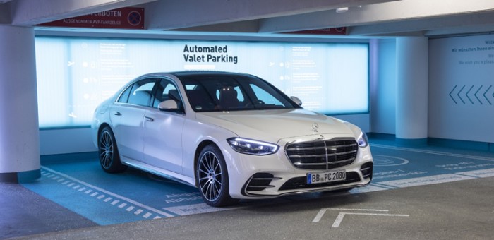 博世 奔馳 Apcoa計(jì)劃推出無(wú)人駕駛停車服務(wù)