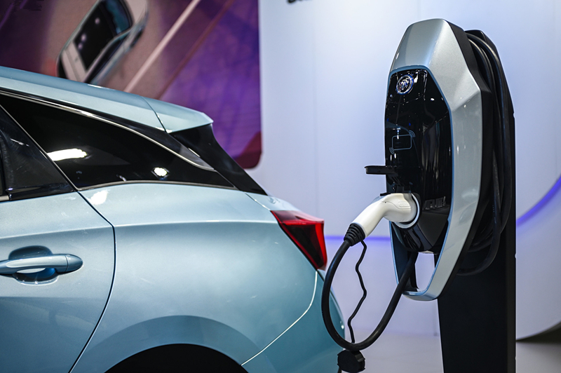 2020年新能源汽車行業(yè)融資總額破千億