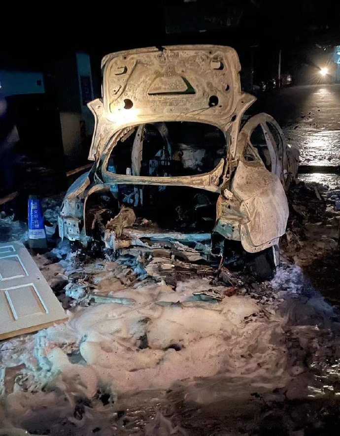 上海一Model 3起火爆炸 特斯拉仍“甩鍋”