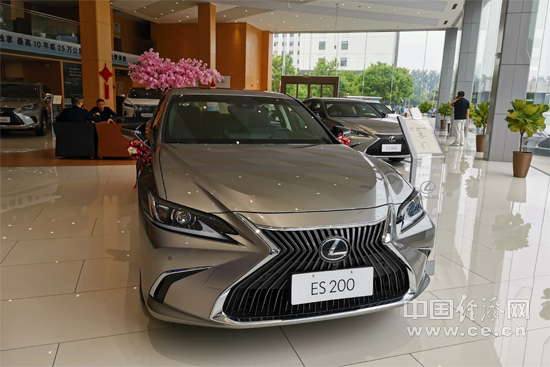 豪華車(chē)，雷克薩斯,凱迪拉克，紅旗