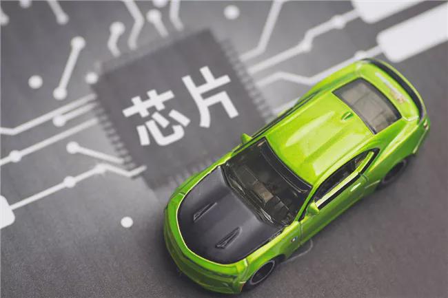 芯片斷供影響不斷擴(kuò)大 自研自產(chǎn)會(huì)成為車企選擇嗎？