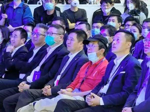 360押注新造車，周鴻祎“疲憊”追風