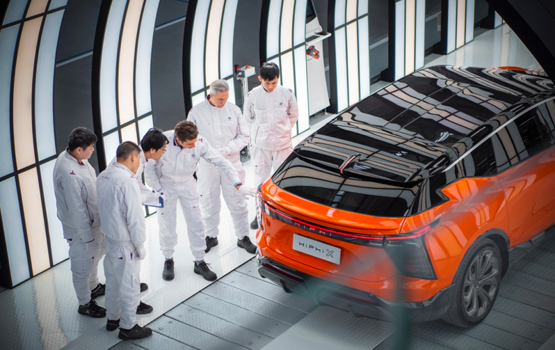 華人運(yùn)通持續(xù)收攬各路英豪，隱藏著怎樣野心？