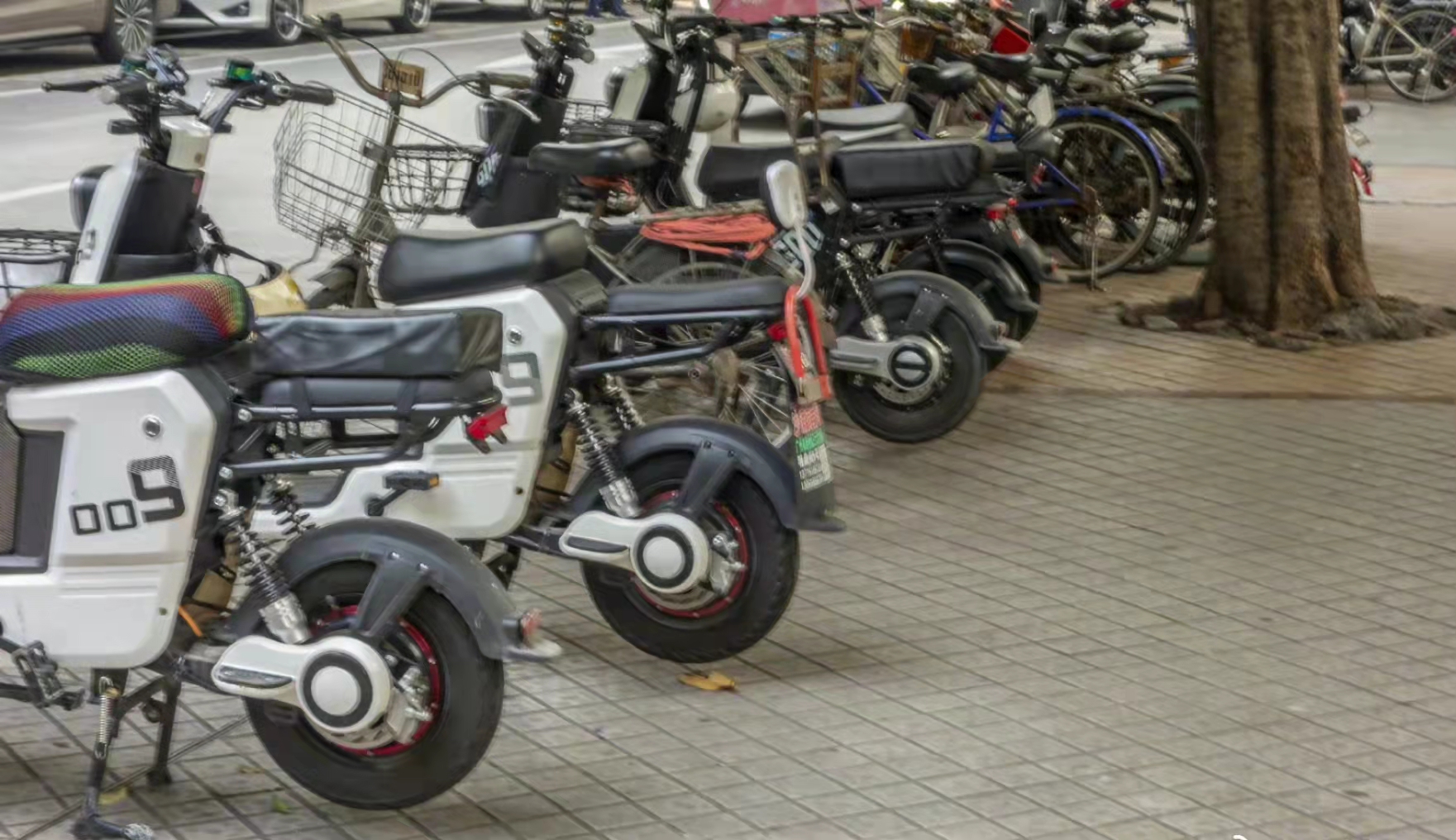 11月1日起北京超標電動車上路先扣車再罰款