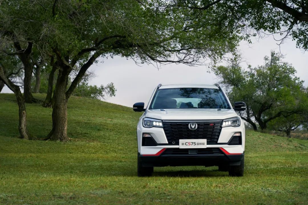  10萬級SUV“新黑馬” 新CS75藍鯨版