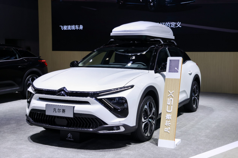 東風(fēng)雪鐵龍攜凡爾賽亮相廣州車展