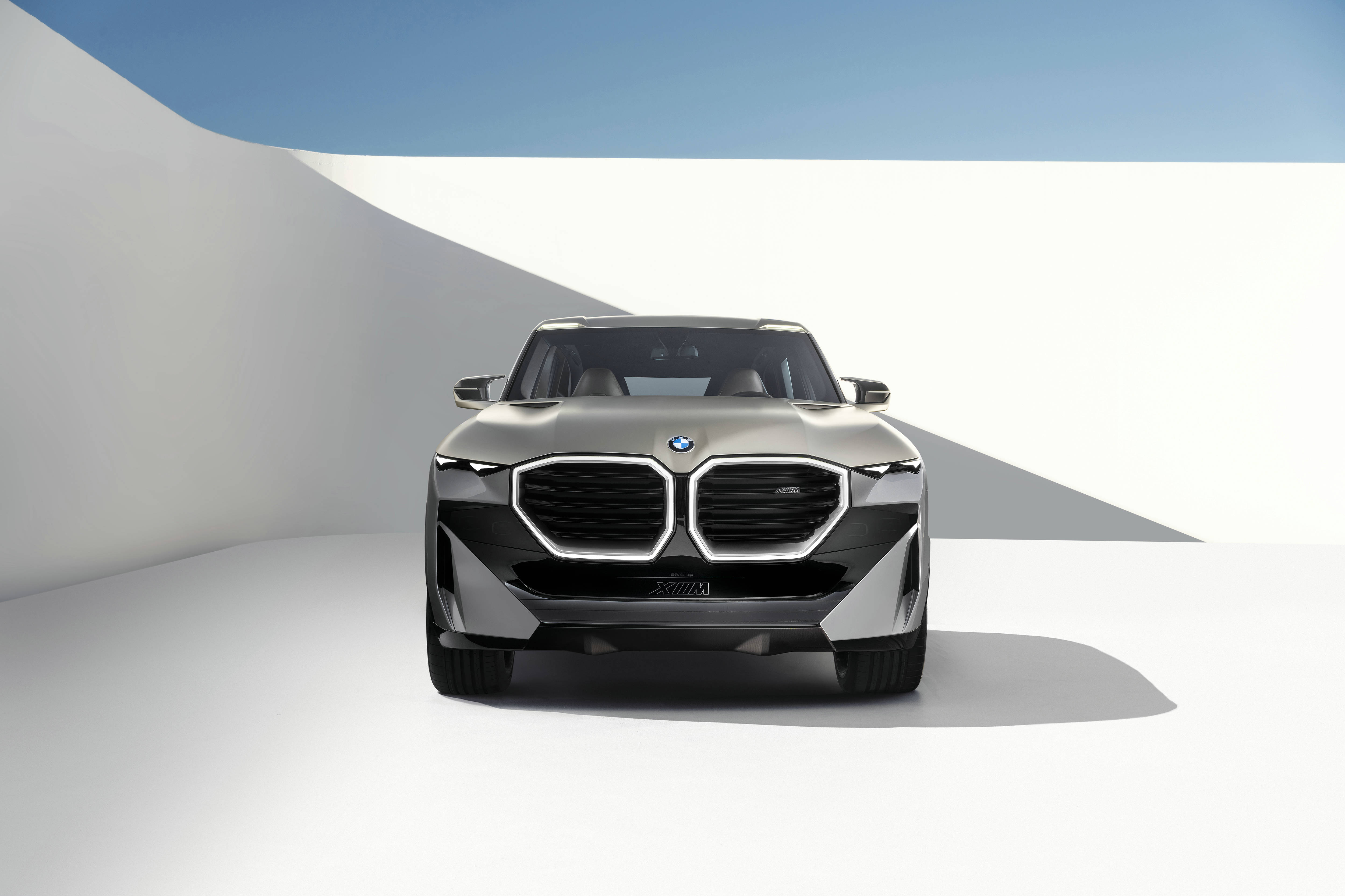 插電式混動(dòng)車(chē)型BMW XM概念車(chē)全球首次亮相