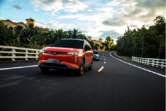 威馬W6推多項(xiàng)優(yōu)惠 購(gòu)車宋車載雷石送TV暢玩包