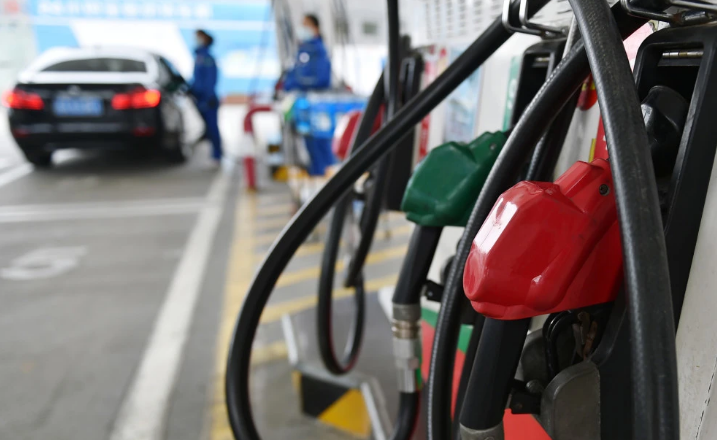 油價(jià)微漲0.09元，加滿一箱又要多花4.5元