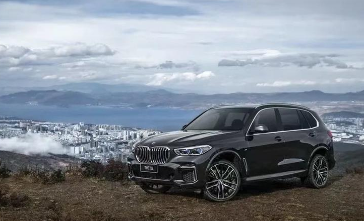 全新寶馬X5全系加價(jià)提車(chē)，3.0T車(chē)型加四萬(wàn)