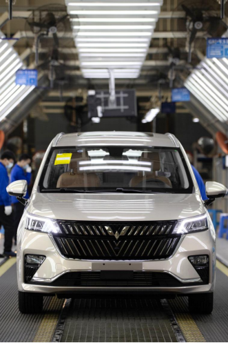 全球首批五菱佳辰正式下線，將于第二季度上市