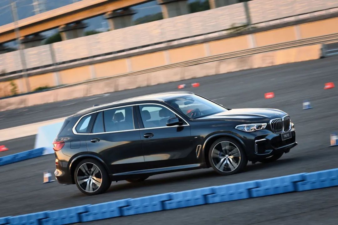 全新寶馬X5訂單破萬 豪華中大型SUV“的終極答案”