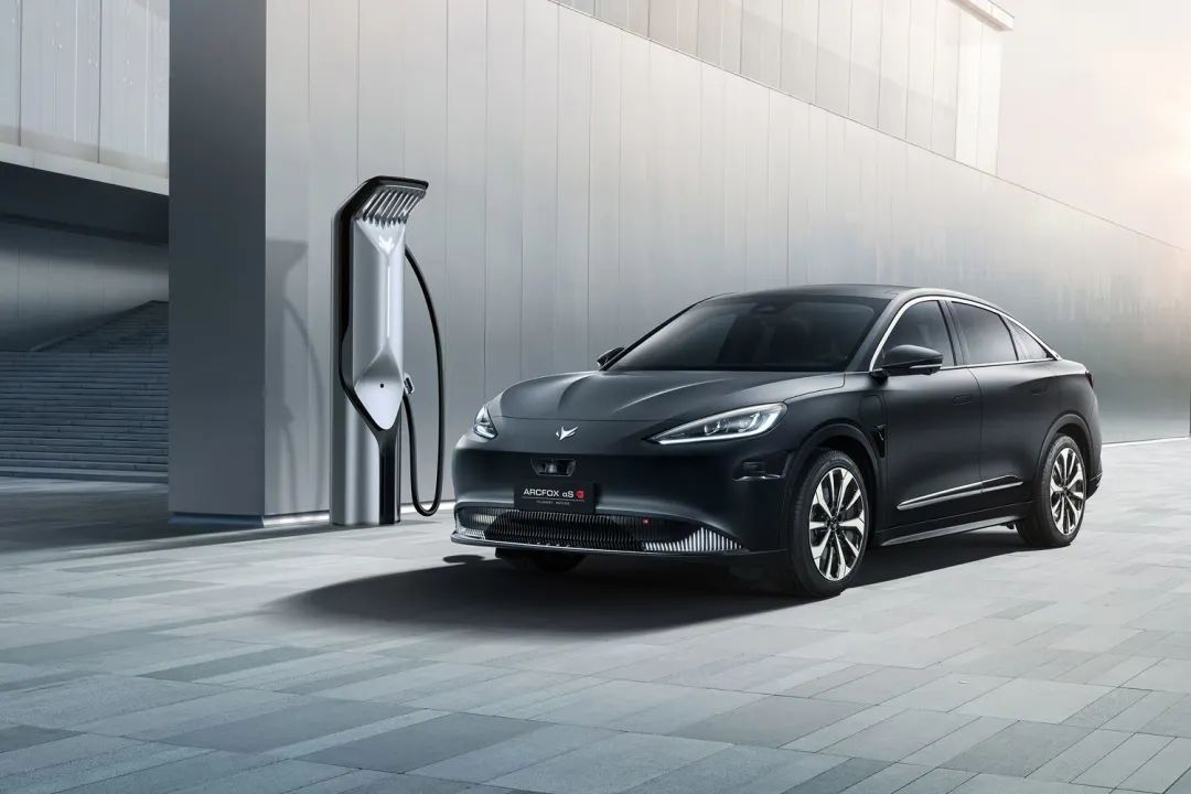 商乘全面轉(zhuǎn)向新能源，北汽集團(tuán)2050年實(shí)現(xiàn)脫碳目標(biāo)