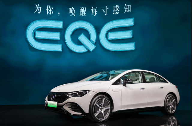 奔馳攜6款上市車型亮相成都車展  全新EQE首秀