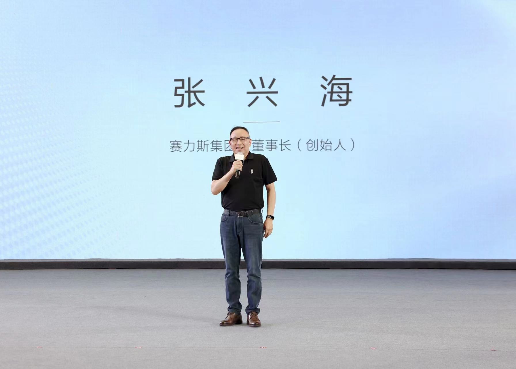 營銷服務(wù)網(wǎng)絡(luò)超700家  AITO問界M7正式啟動(dòng)多城交付