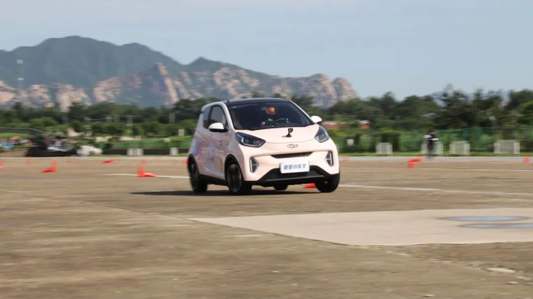 五款主流電動小車操控性能大比武，結(jié)果可能讓你意外