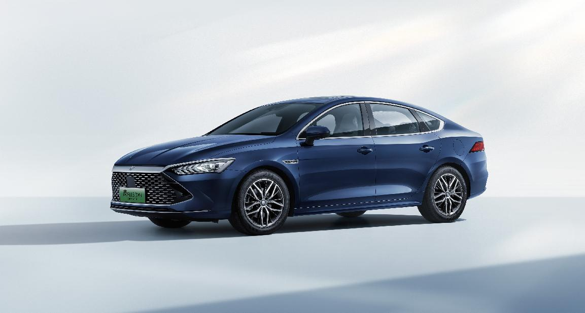 油電同價 秦PLUS DM-i 2023冠軍版9.98萬元起