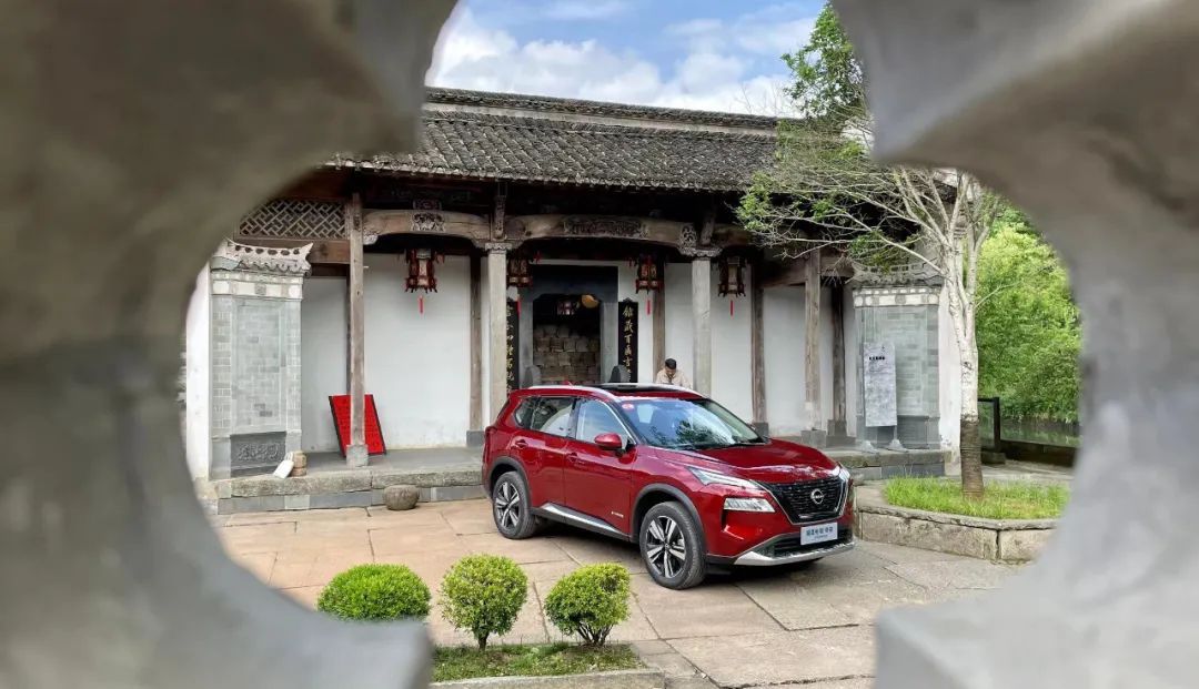 純電動車的體驗(yàn)又沒有充電焦慮，超混電驅(qū)奇駿值得被愛了！