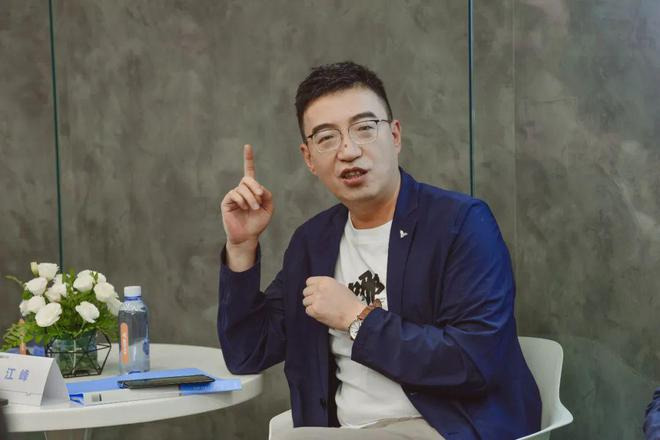 自研自造加開放合作，哪吒智能化沒有天花板