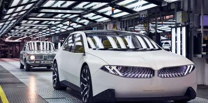 寶馬慕尼黑工廠將在2027年末停產(chǎn)燃油車