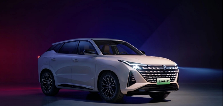 一車攪局15萬級緊湊型SUV市場，揭秘長安UNI-Z的外在與內(nèi)核