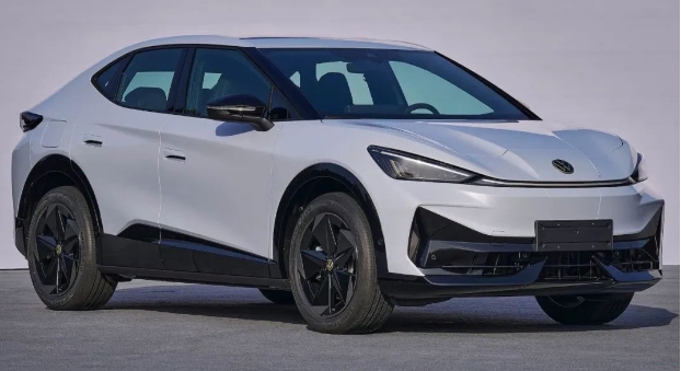 享界S9、極氪MIX現(xiàn)真容，工信部月度車展繼續(xù)放狠貨