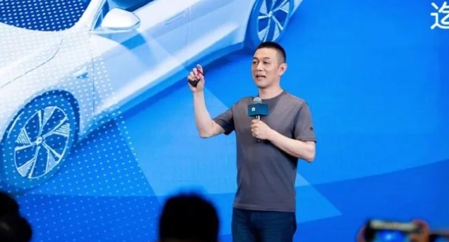 李斌：2025年蔚來智駕使用時長占比達80%，比人駕安全10倍