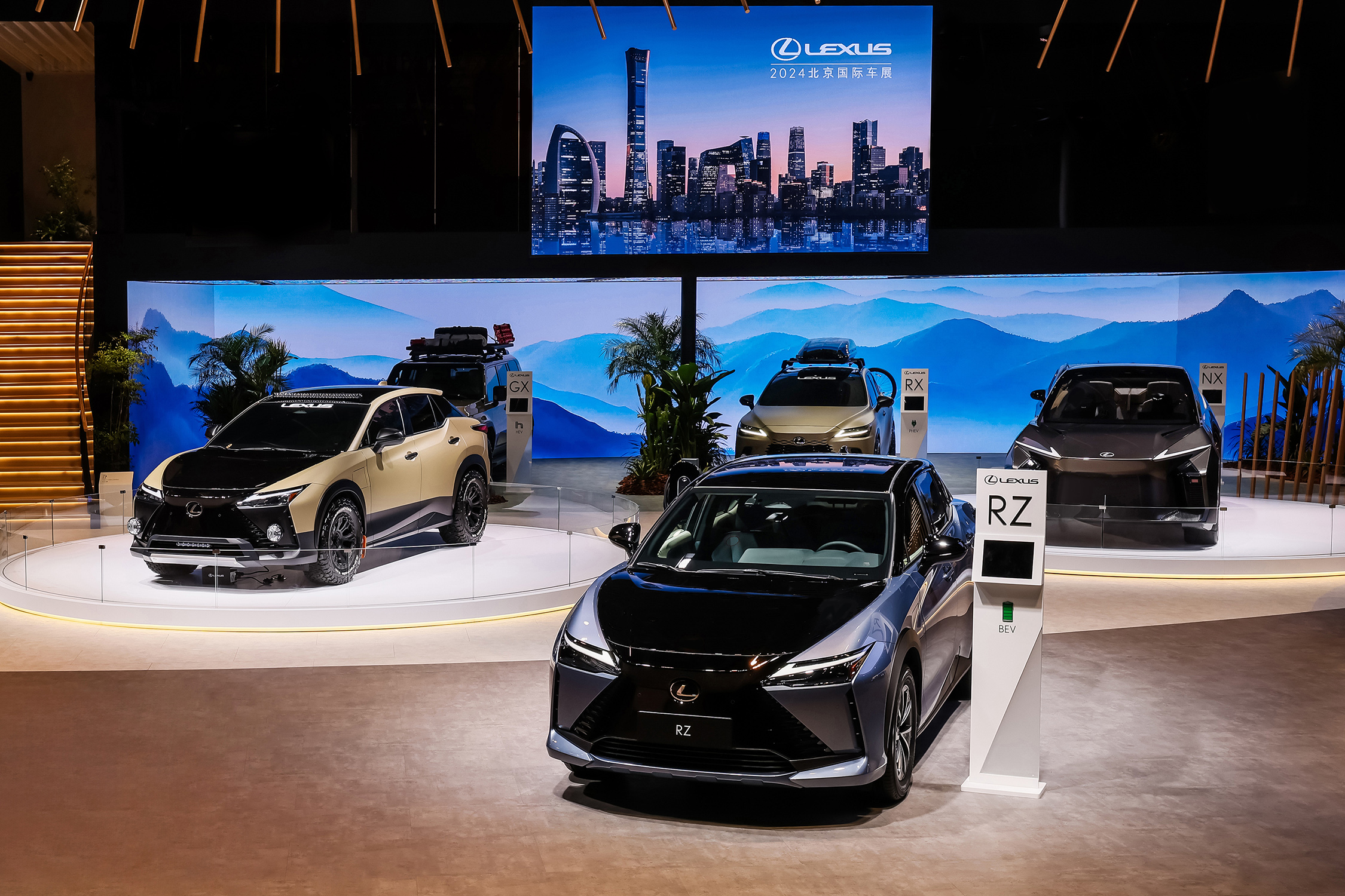 LEXUS雷克薩斯攜多款明星車型亮相2024北京車展