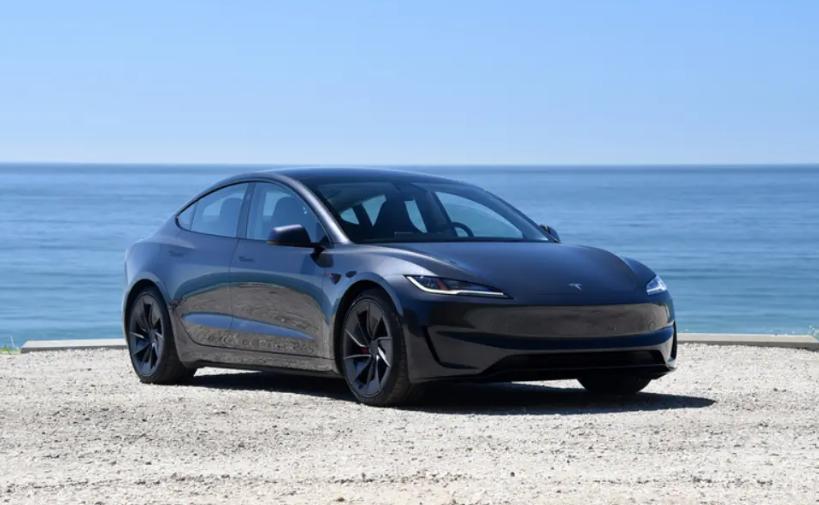便宜3萬塊，沒有皮座椅和后排屏的丐版Model 3你接受嗎？