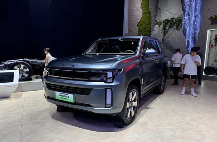  北京汽車多款新車亮相成都車展 正式發(fā)布“西疆越”計劃