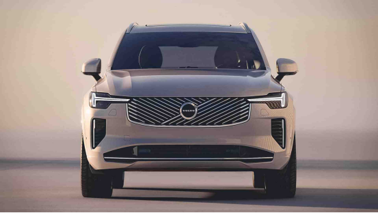 新款沃爾沃XC90首發(fā)亮相，加速電動化轉(zhuǎn)型
