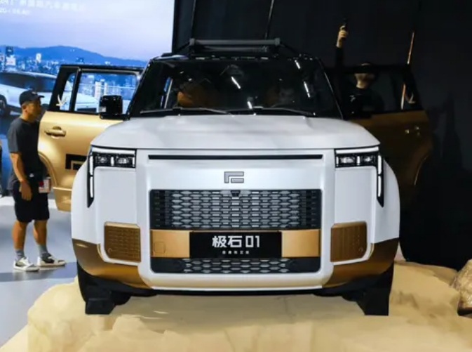 極石路亞魔盒廣州車展上市  01獵鷹版國(guó)內(nèi)首秀