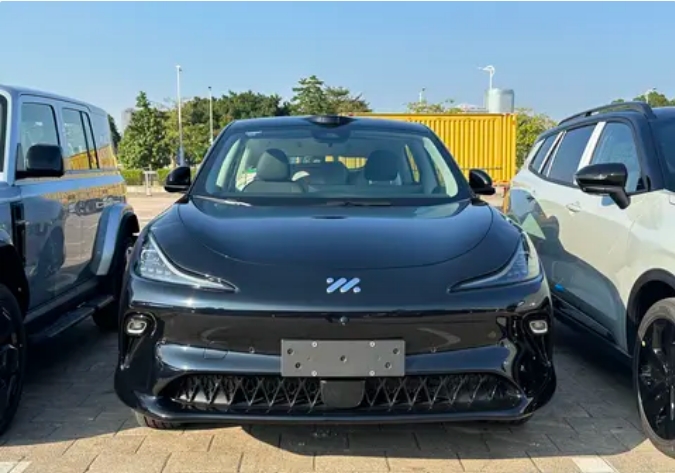 2025款智己LS6亮相廣州車展 科技配置重大升級(jí)
