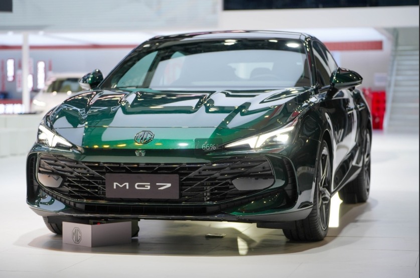 2025款名爵ES7亮相廣州車展 首發(fā)P2P記憶泊車